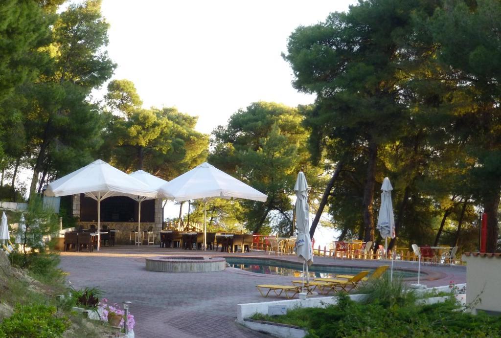 סיווירי Dryades Hotel מראה חיצוני תמונה