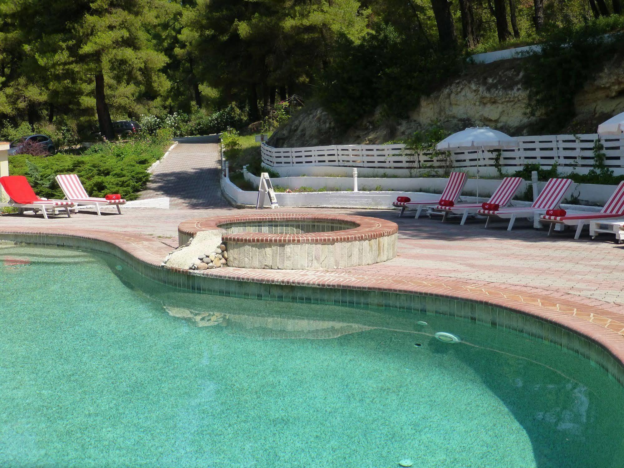 סיווירי Dryades Hotel מראה חיצוני תמונה