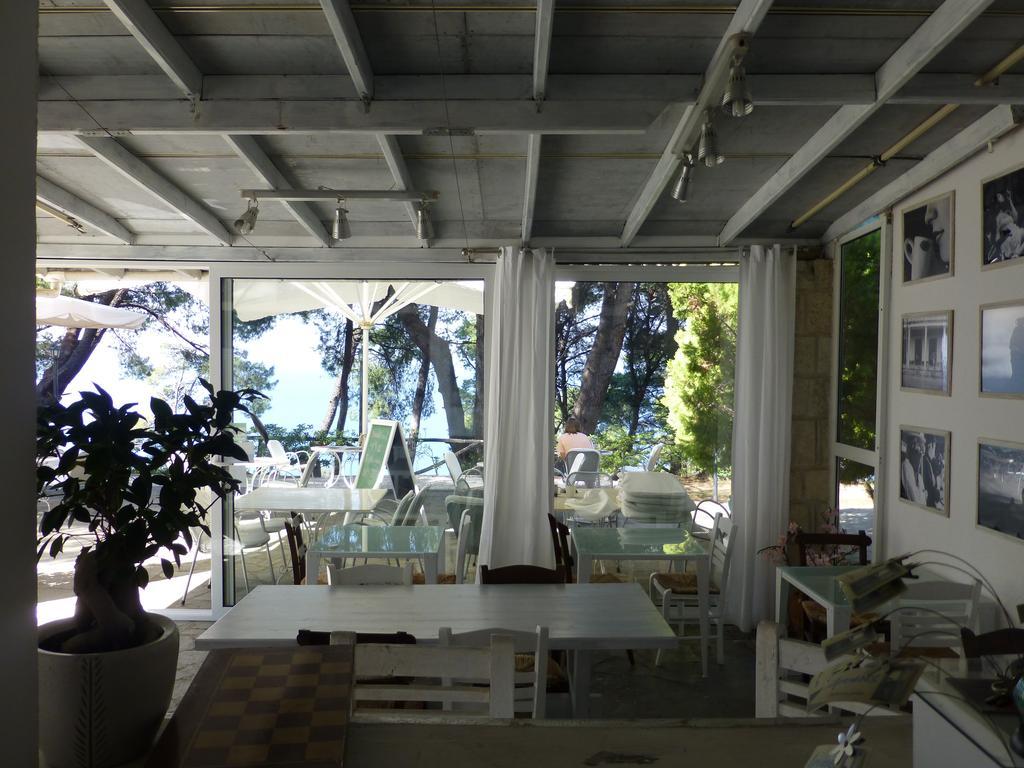 סיווירי Dryades Hotel מראה חיצוני תמונה